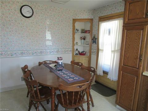 2129 E 290th St, Wickliffe, OH 44092 photo 5