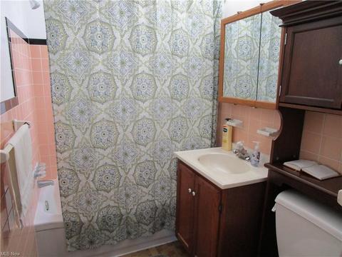2129 E 290th St, Wickliffe, OH 44092 photo 12