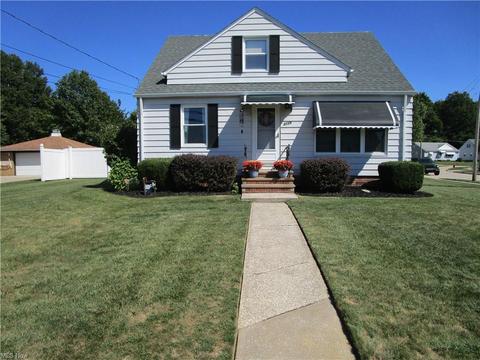 2129 E 290th St, Wickliffe, OH 44092 photo 1