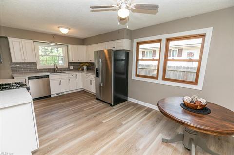 730 Clyde St, Akron, OH 44310 photo 11