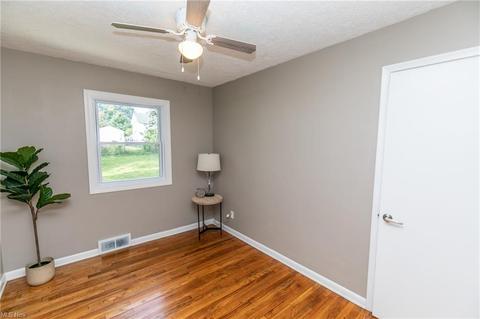 730 Clyde St, Akron, OH 44310 photo 19