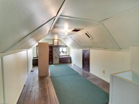240 E 210th St, Euclid, OH 44123 photo 16