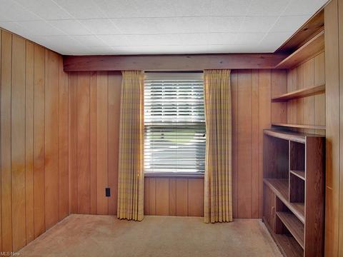 240 E 210th St, Euclid, OH 44123 photo 5