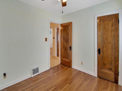 240 E 210th St, Euclid, OH 44123 photo 13