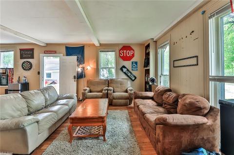 196 Beech St, Berea, OH 44017 photo 8