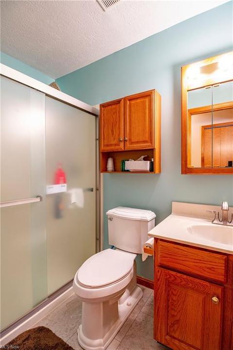210 Hendrix Blvd, Lagrange, OH 44050 photo 20