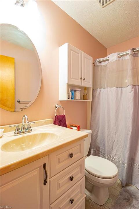210 Hendrix Blvd, Lagrange, OH 44050 photo 17