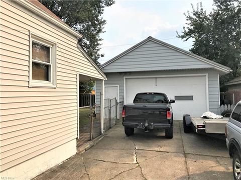2540 E 38th St, Lorain, OH 44055 photo 4