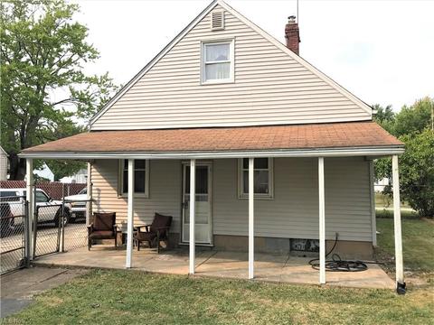 2540 E 38th St, Lorain, OH 44055 photo 8