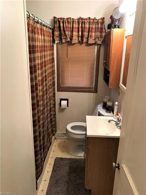 2540 E 38th St, Lorain, OH 44055 photo 15