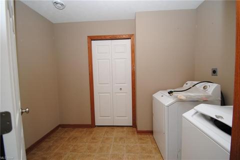 4561 Bellow Dr, Lorain, OH 44053 photo 15