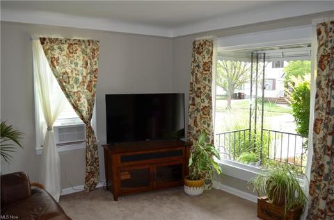 3202 Ingleside Dr, Parma, OH 44134 photo 7
