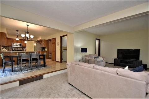 37285 Valley Forge Dr, Solon, OH 44139 photo 15