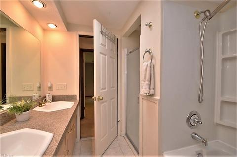 37285 Valley Forge Dr, Solon, OH 44139 photo 28