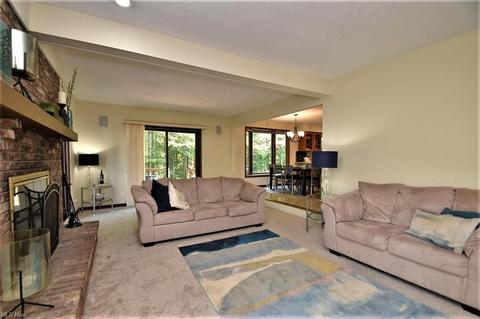 37285 Valley Forge Dr, Solon, OH 44139 photo 16