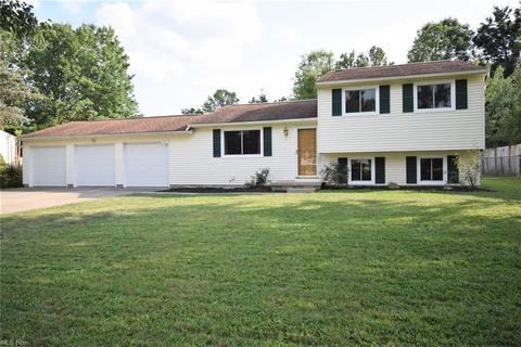 1412 Apache Trl, Stow, OH 44224 photo 1