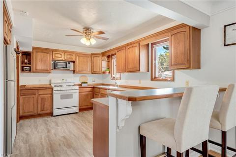 90 E 216th St, Euclid, OH 44123 photo 2