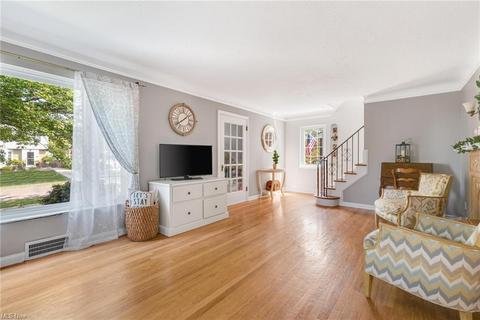 90 E 216th St, Euclid, OH 44123 photo 6