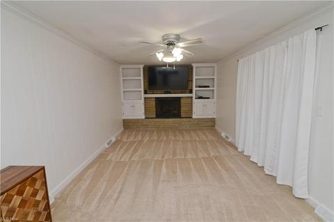 469 Jaronte Dr, Youngstown, OH 44512 photo 14
