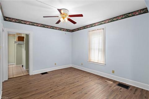 365 Columbus St, Elyria, OH 44035 photo 7