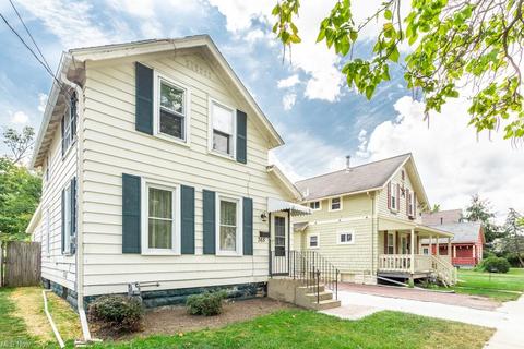 365 Columbus St, Elyria, OH 44035 photo 2