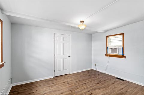 365 Columbus St, Elyria, OH 44035 photo 15