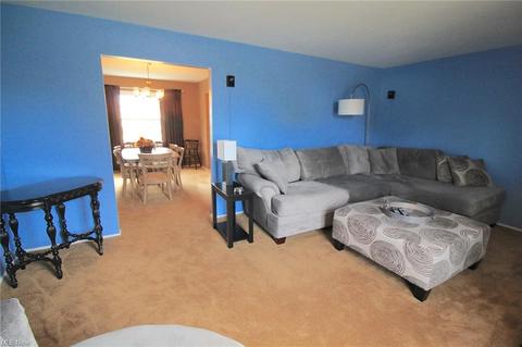 1943 David Ave, Parma, OH 44134 photo 4