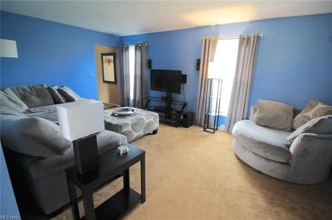 1943 David Ave, Parma, OH 44134 photo 7