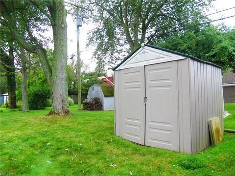 3219 Latimer Ave, Ashtabula, OH 44004 photo 4