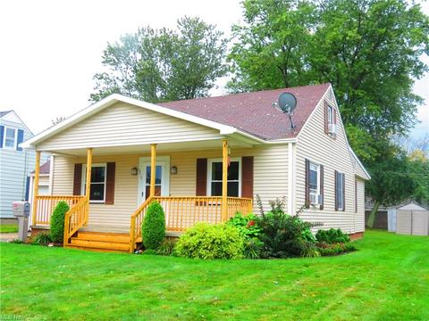 3219 Latimer Ave, Ashtabula, OH 44004 photo 2