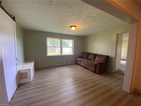 3219 Latimer Ave, Ashtabula, OH 44004 photo 14