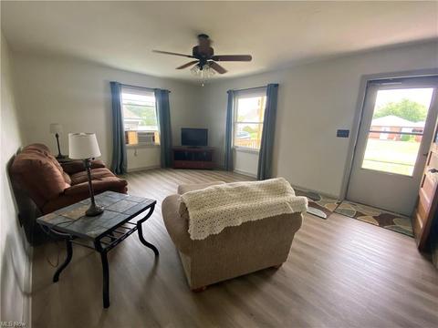 3219 Latimer Ave, Ashtabula, OH 44004 photo 9
