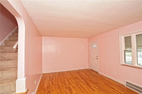 484 E 222nd St, Euclid, OH 44123 photo 19