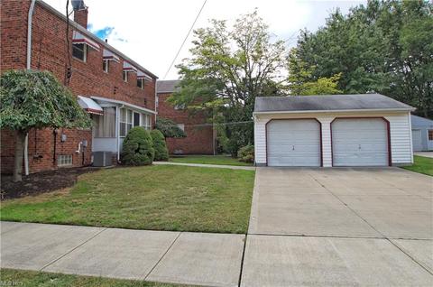 484 E 222nd St, Euclid, OH 44123 photo 3