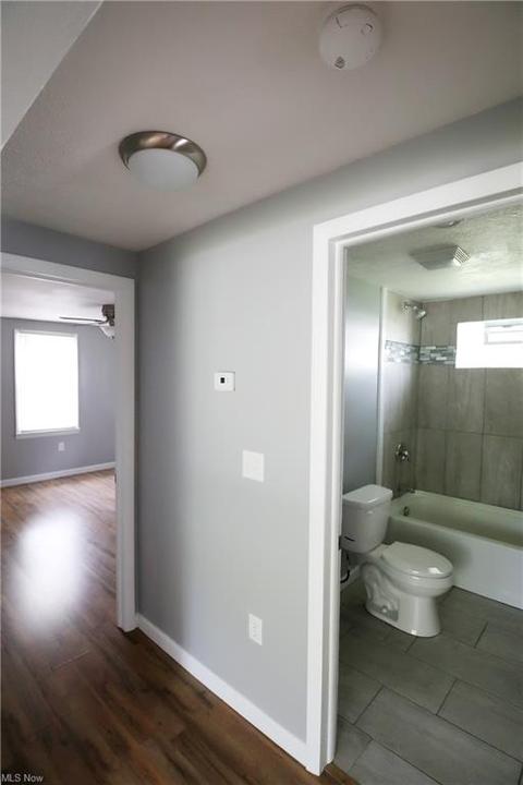 361 Wesley Ave, Elyria, OH 44035 photo 12