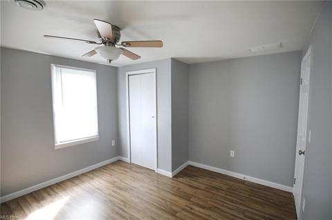 361 Wesley Ave, Elyria, OH 44035 photo 7