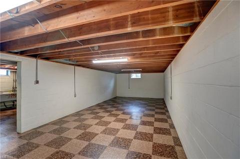 1225 Maple Dr, Parma, OH 44134 photo 30