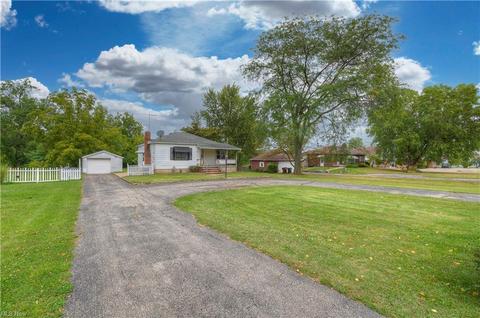 1941 N Ridge Rd E, Lorain, OH 44055 photo 3