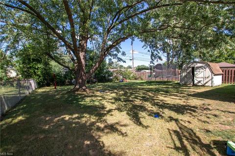 11230 Gross Dr, Parma, OH 44130 photo 30
