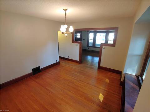 314 High St, Elyria, OH 44035 photo 6