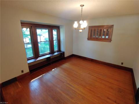 314 High St, Elyria, OH 44035 photo 5