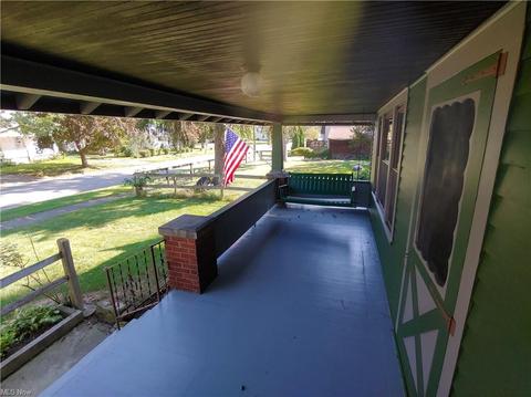 314 High St, Elyria, OH 44035 photo 2