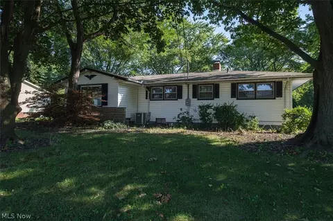 32165 Bainbridge Rd, Solon, OH 44139 photo 2