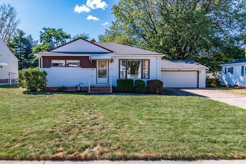 1790 Rush Rd, Wickliffe, OH 44092 photo 1
