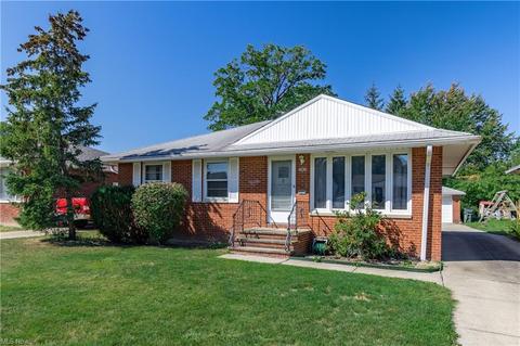 1826 Rush Rd, Wickliffe, OH 44092 photo 1
