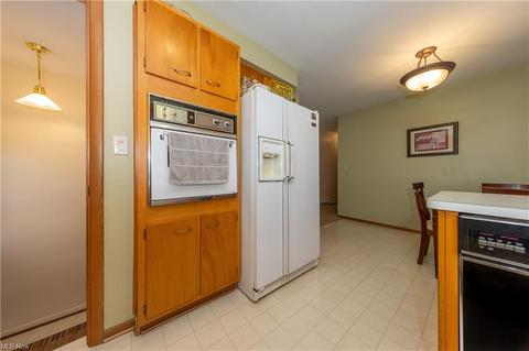 1826 Rush Rd, Wickliffe, OH 44092 photo 5