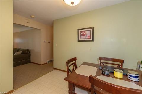 1826 Rush Rd, Wickliffe, OH 44092 photo 8