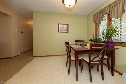 1826 Rush Rd, Wickliffe, OH 44092 photo 7