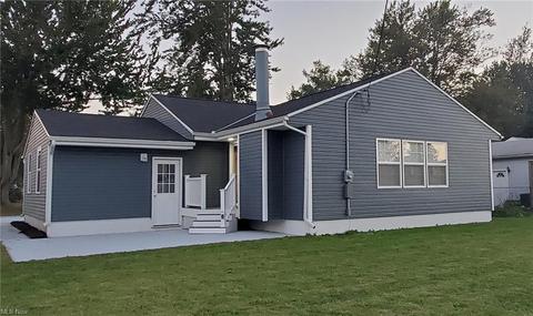 2921 Saybula Dr, Ashtabula, OH 44004 photo 2