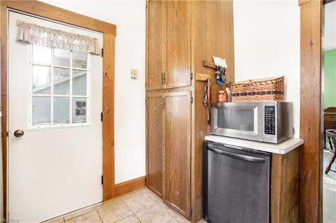161 Clark St, Elyria, OH 44035 photo 8